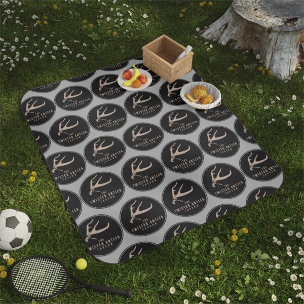 The Twisted Antler Outdoor Blanket - Image 6